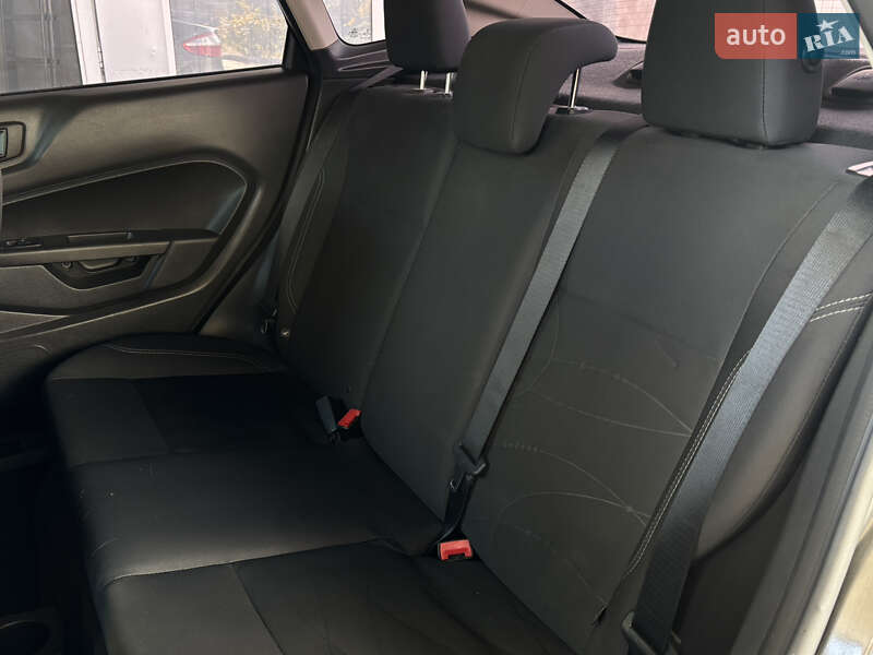Седан Ford Fiesta 2017 в Миколаєві
