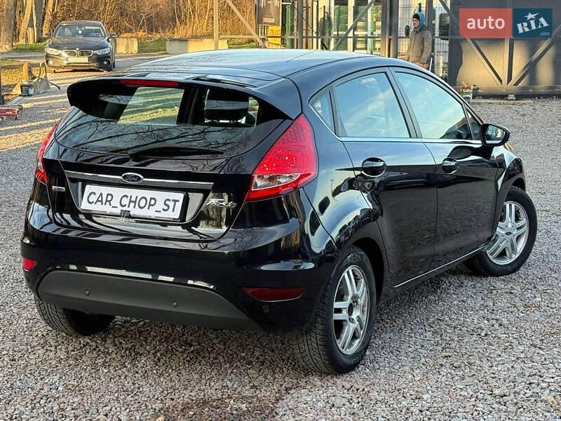 Хэтчбек Ford Fiesta 2012 в Стрые