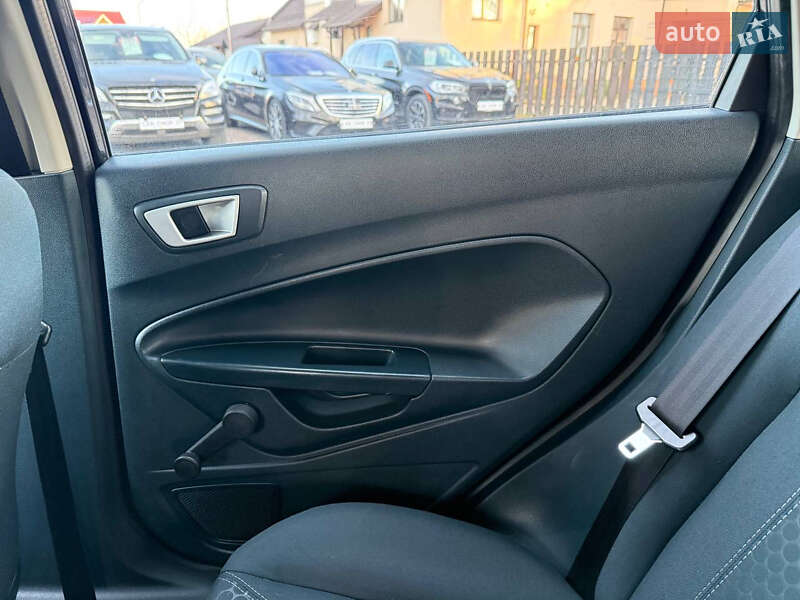 Хэтчбек Ford Fiesta 2012 в Стрые