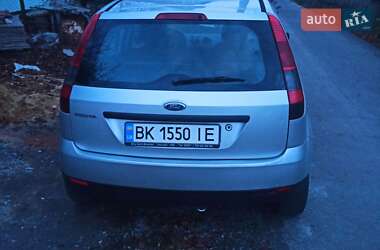 Хэтчбек Ford Fiesta 2003 в Здолбунове