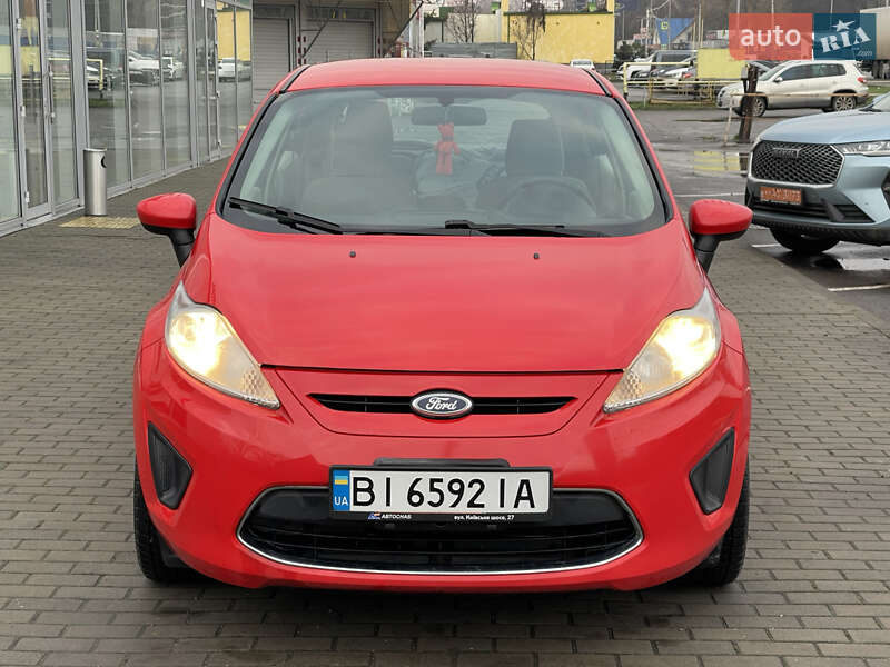 Хэтчбек Ford Fiesta 2012 в Полтаве