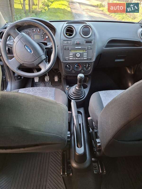 Хетчбек Ford Fiesta 2007 в Львові