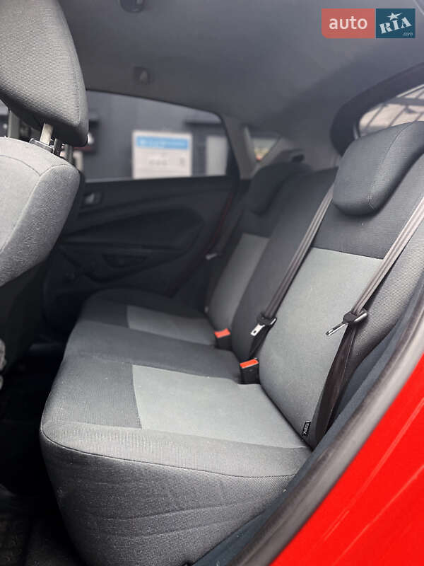 Хетчбек Ford Fiesta 2012 в Лубнах фото 11 Хетчбек Ford Fiesta 2012 в Лубнах