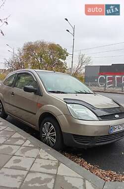 Хэтчбек Ford Fiesta 2003 в Одессе