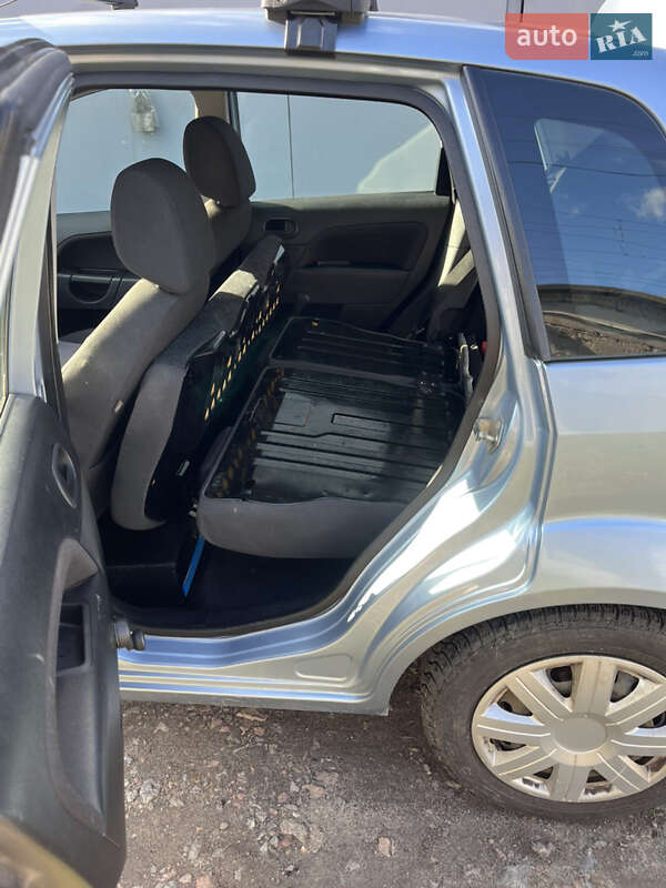 Хэтчбек Ford Fiesta 2006 в Киеве