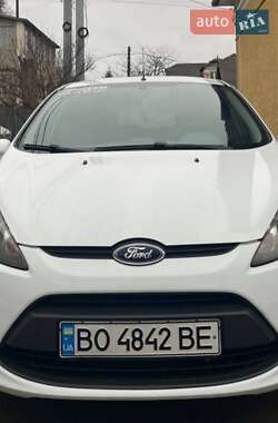 Хетчбек Ford Fiesta 2010 в Заліщиках
