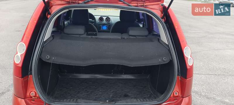 Хэтчбек Ford Fiesta 2008 в Днепре