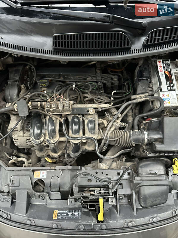 Седан Ford Fiesta 2013 в Львові