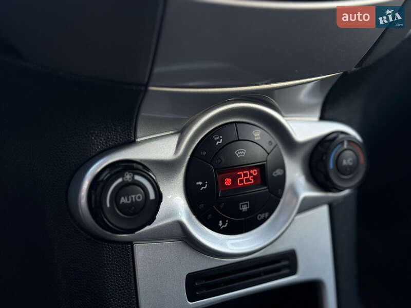 Хэтчбек Ford Fiesta 2011 в Виннице