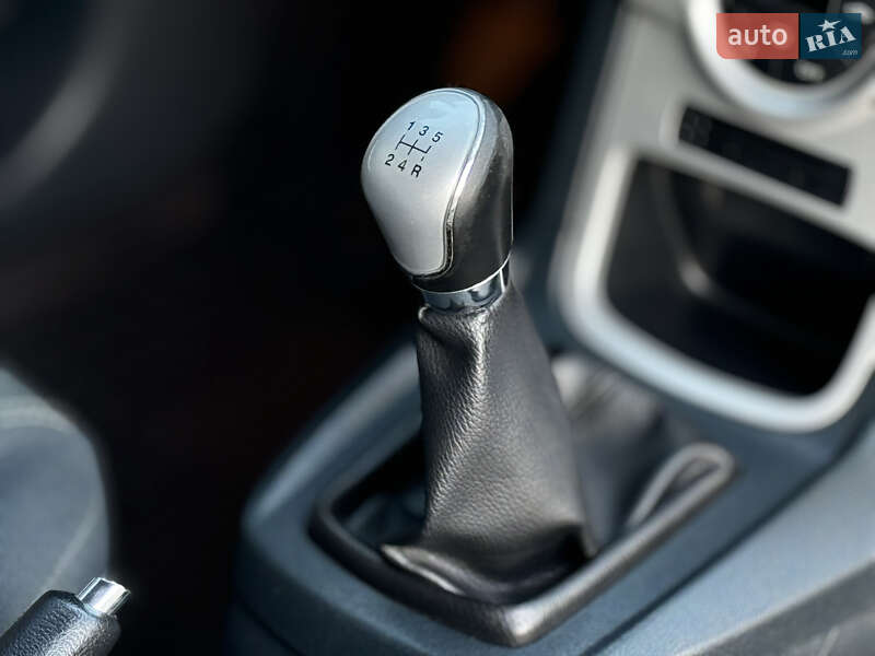 Хэтчбек Ford Fiesta 2011 в Виннице