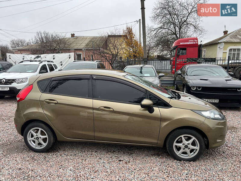 Хетчбек Ford Fiesta 2012 в Полтаві