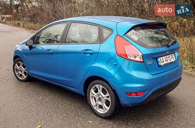 Хэтчбек Ford Fiesta 2016 в Киеве