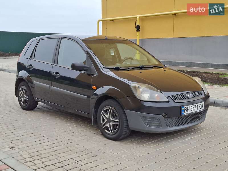 Хэтчбек Ford Fiesta 2007 в Одессе
