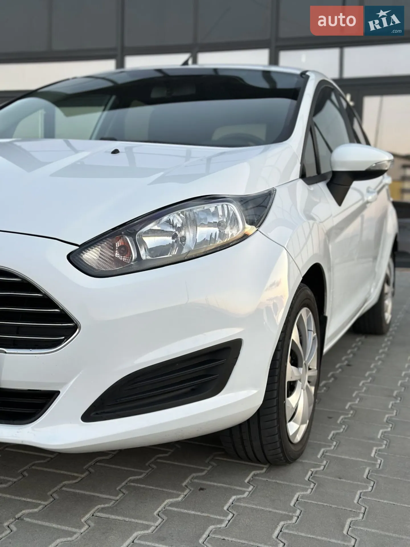 2017 Ford Fiesta - мініатюра 19