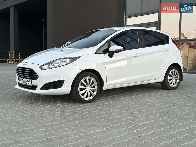 Хетчбек Ford Fiesta 2017 в Тернополі