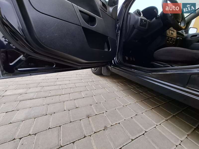 Хэтчбек Ford Fiesta 2007 в Одессе