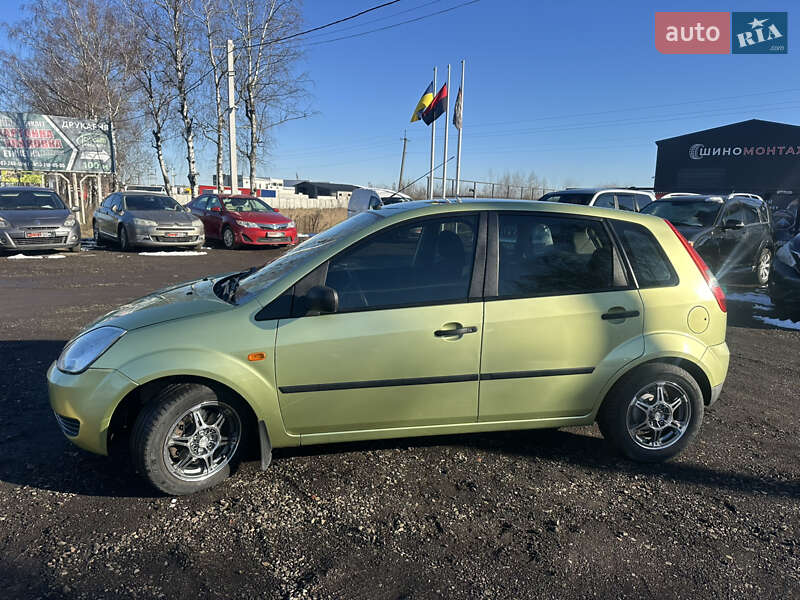 Хетчбек Ford Fiesta 2005 в Івано-Франківську