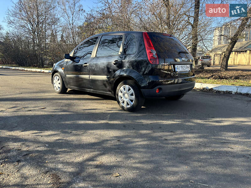 Хетчбек Ford Fiesta 2007 в Києві