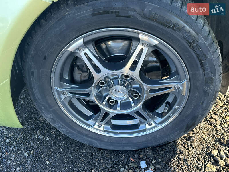 Хетчбек Ford Fiesta 2005 в Івано-Франківську