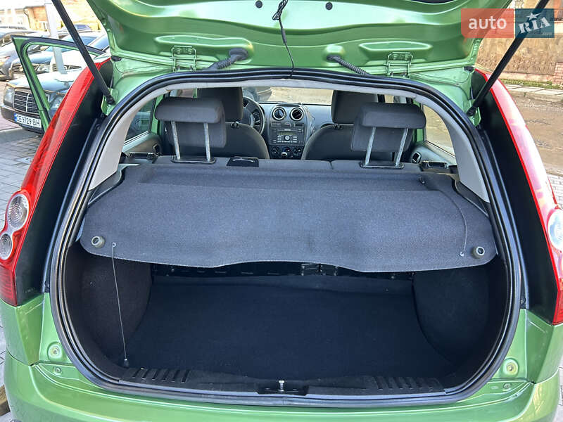 Хетчбек Ford Fiesta 2006 в Івано-Франківську