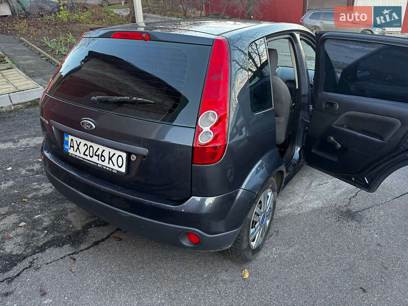 Хэтчбек Ford Fiesta 2008 в Полтаве