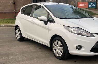Хэтчбек Ford Fiesta 2010 в Чернигове