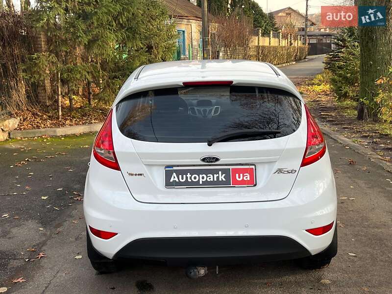 Хетчбек Ford Fiesta 2012 в Києві