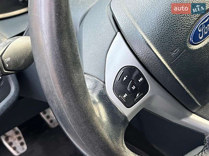Хетчбек Ford Fiesta 2012 в Києві