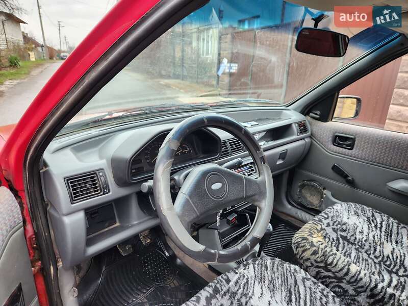 Хэтчбек Ford Fiesta 1994 в Луцке