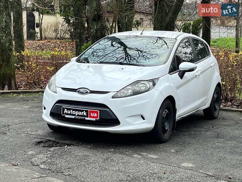 Хетчбек Ford Fiesta 2011 в Києві