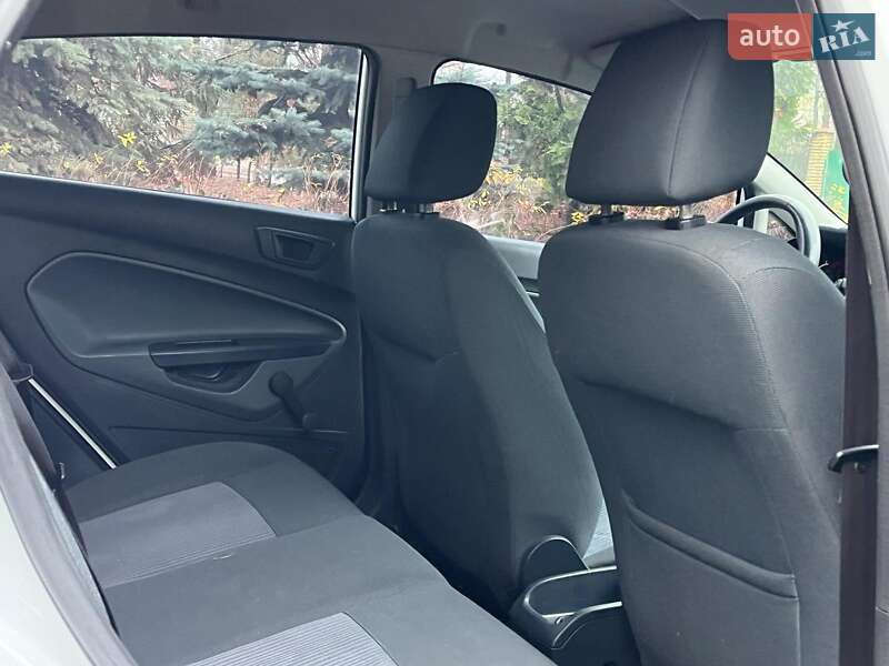 Хетчбек Ford Fiesta 2011 в Києві