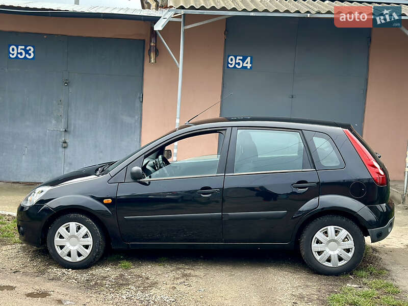 Хетчбек Ford Fiesta 2006 в Кропивницькому