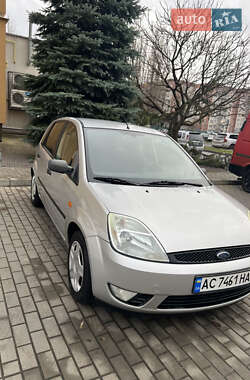 Хэтчбек Ford Fiesta 2004 в Луцке