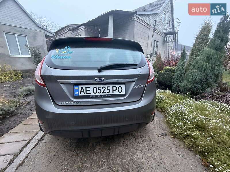 Хэтчбек Ford Fiesta 2013 в Днепре