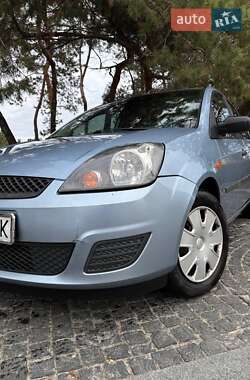 Хэтчбек Ford Fiesta 2007 в Днепре