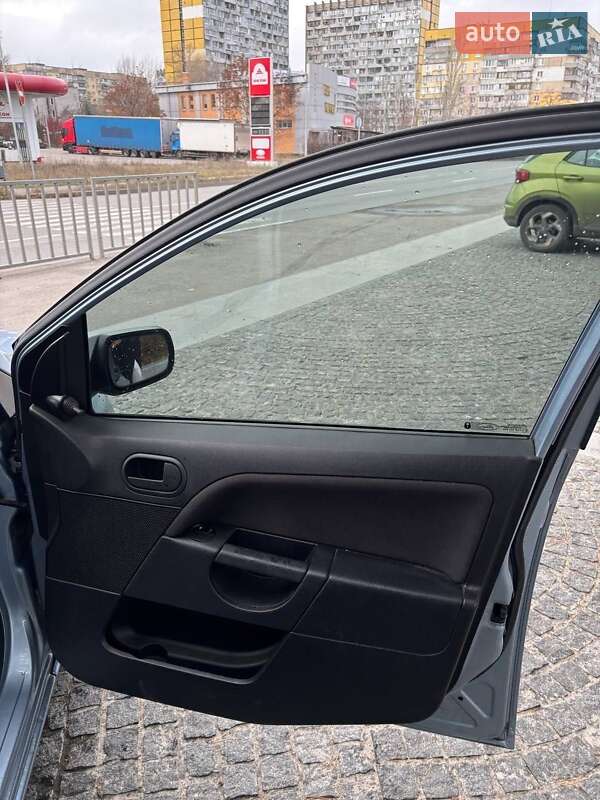 Хэтчбек Ford Fiesta 2007 в Днепре фото 10 Хэтчбек Ford Fiesta 2007 в Днепре