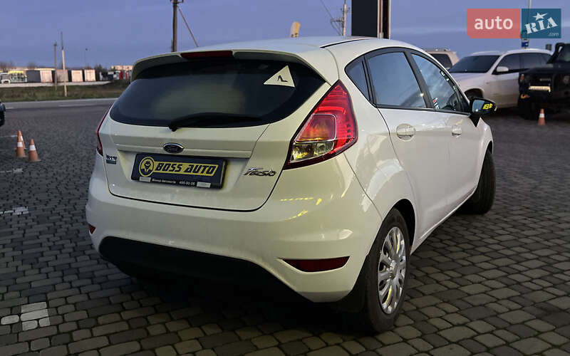 Хетчбек Ford Fiesta 2016 в Мукачевому