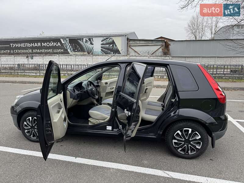 Хетчбек Ford Fiesta 2007 в Києві