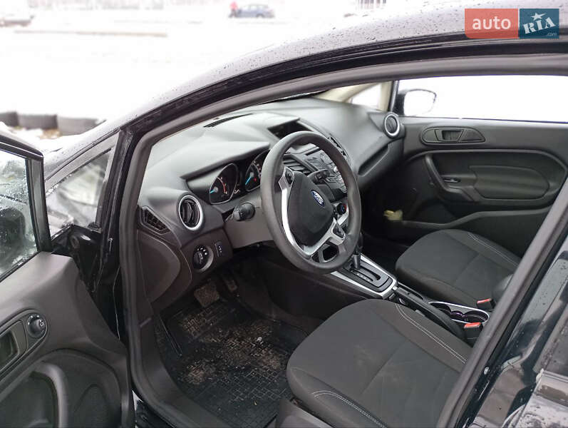 Седан Ford Fiesta 2018 в Львові