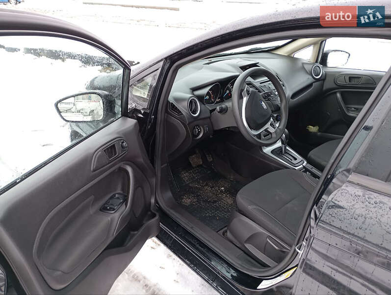 Седан Ford Fiesta 2018 в Львові