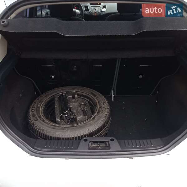 Хэтчбек Ford Fiesta 2012 в Харькове