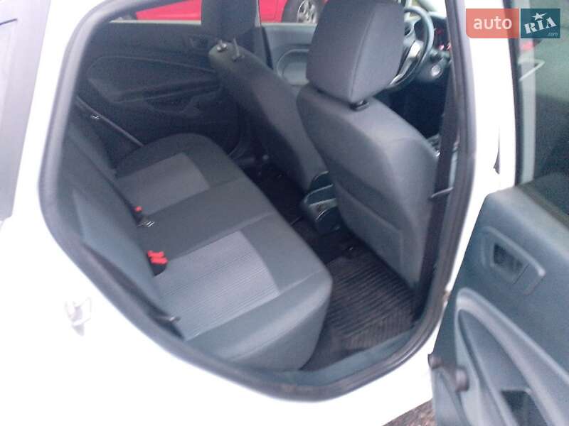 Хэтчбек Ford Fiesta 2011 в Харькове