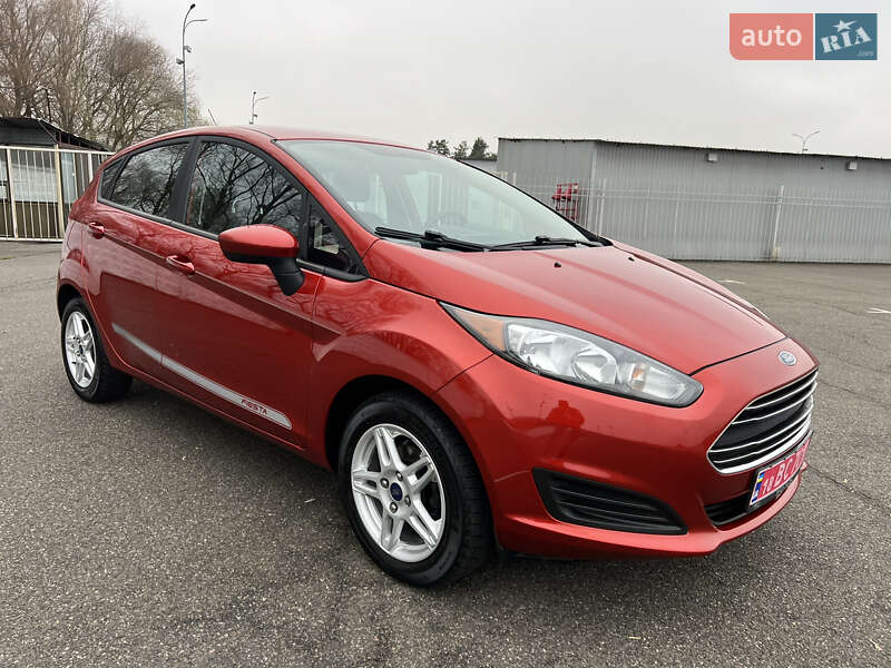 Хетчбек Ford Fiesta 2018 в Києві