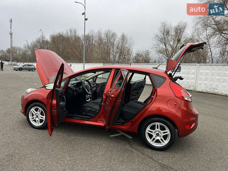Хетчбек Ford Fiesta 2018 в Києві