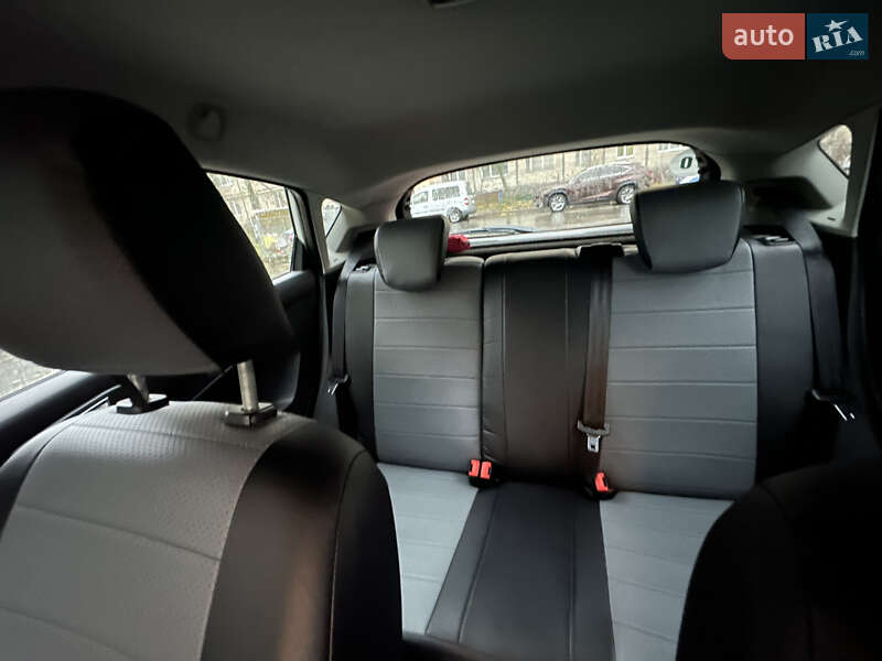 Хэтчбек Ford Fiesta 2013 в Киеве