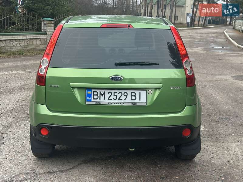 Хетчбек Ford Fiesta 2006 в Сумах
