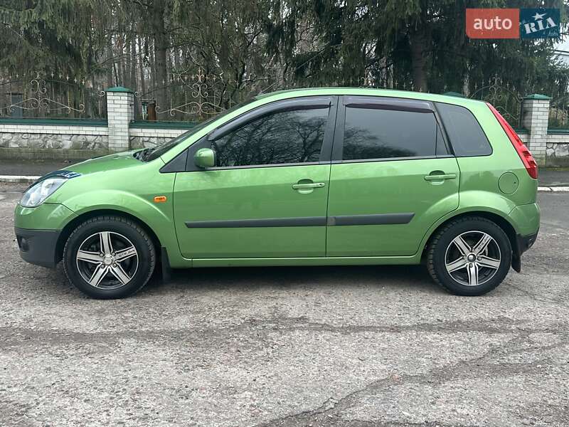 Хетчбек Ford Fiesta 2006 в Сумах