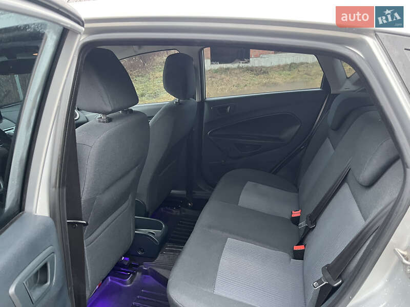 Хетчбек Ford Fiesta 2011 в Львові фото 12 Хетчбек Ford Fiesta 2011 в Львові