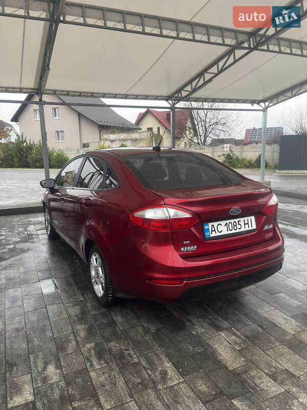 Седан Ford Fiesta 2014 в Луцке