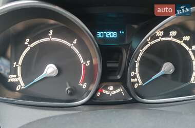 Хэтчбек Ford Fiesta 2014 в Днепре